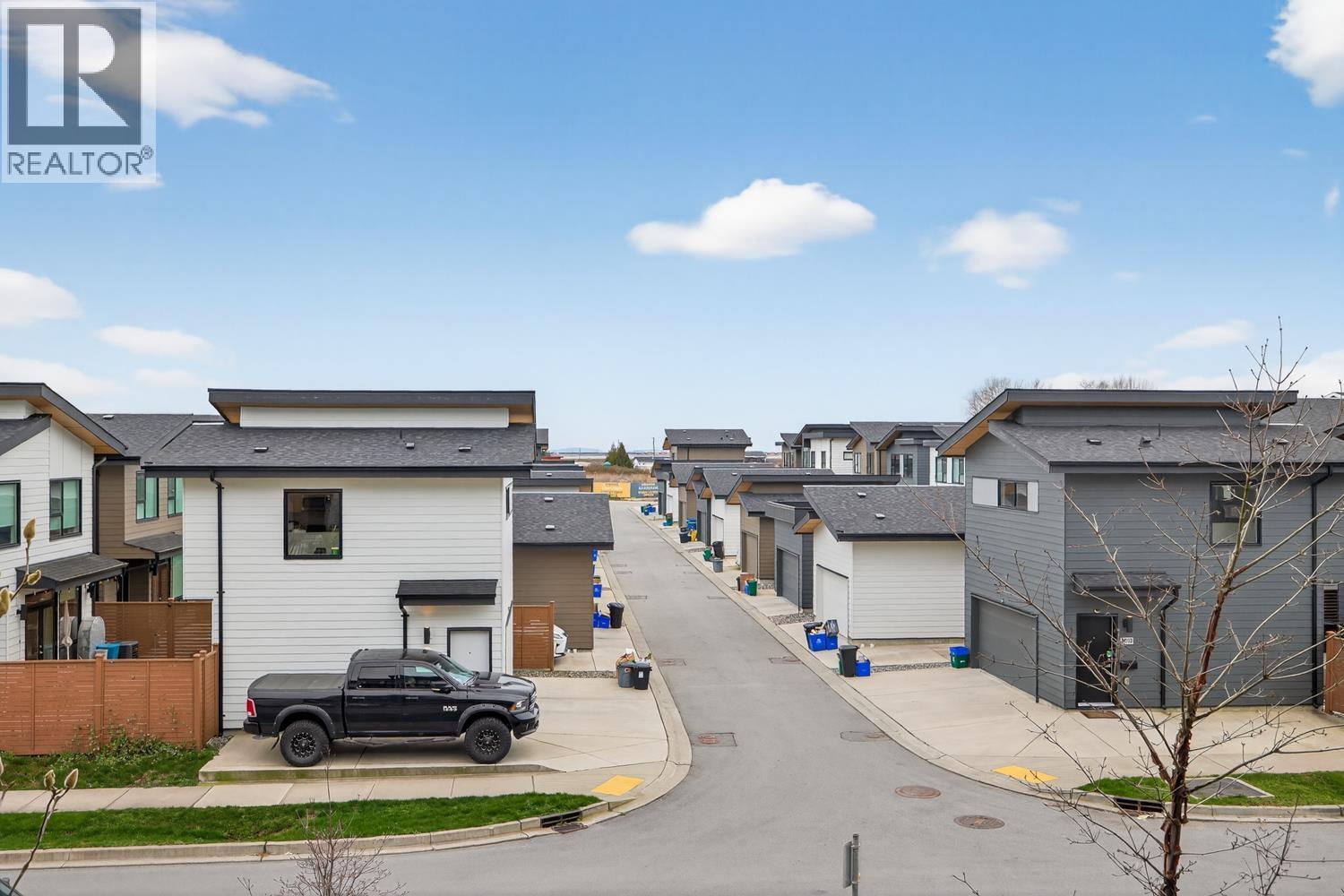 #210-1930 STARLING Drive, Tsawwassen