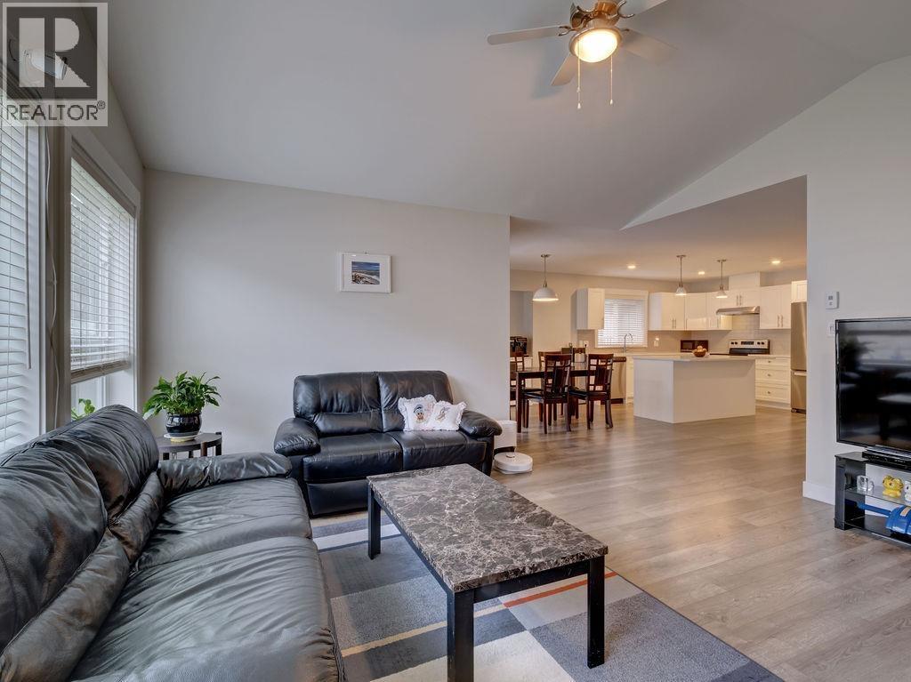 1028 CELIA CRESCENT, Gibsons