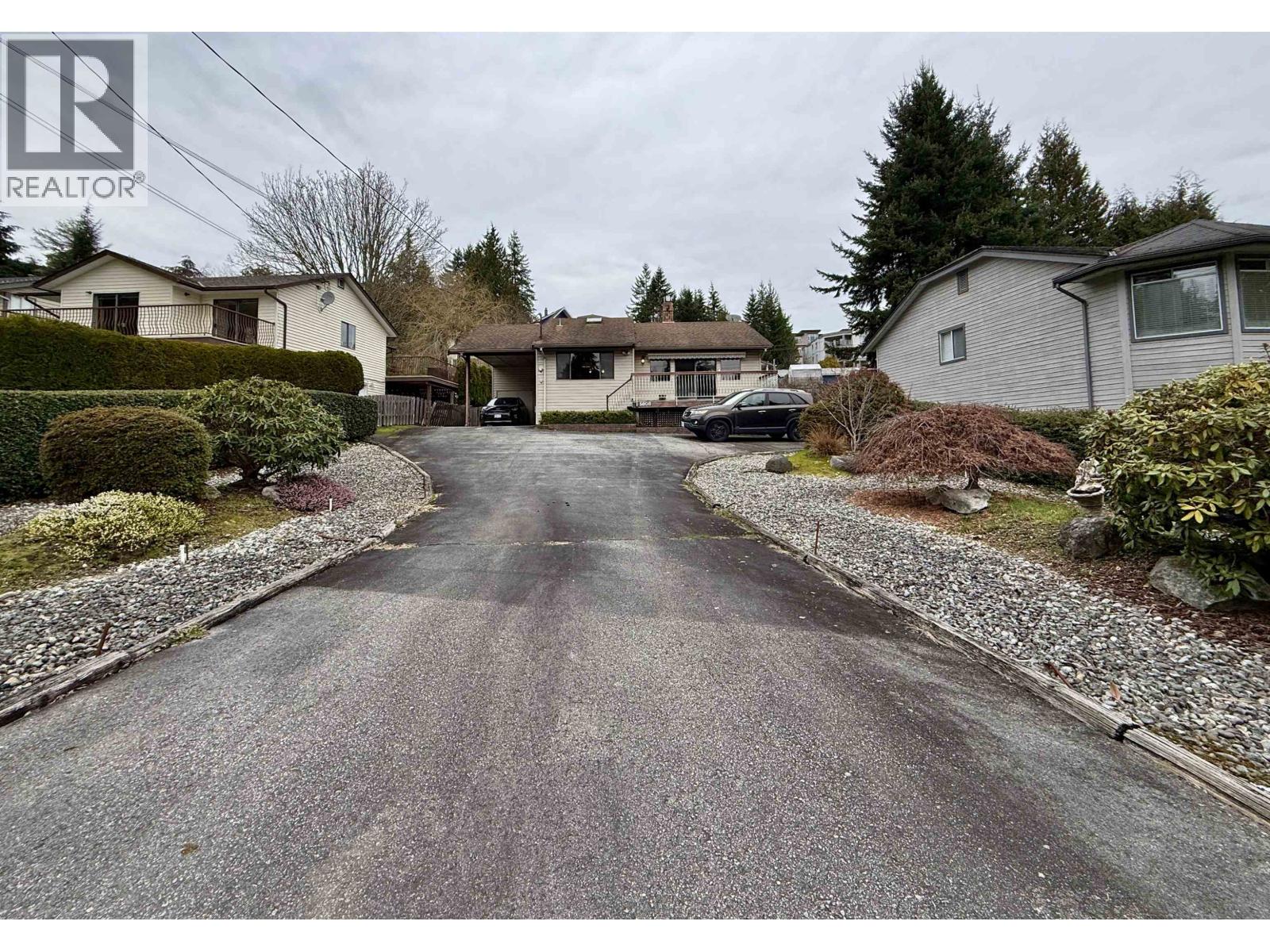 5808 ANCHOR ROAD, Sechelt