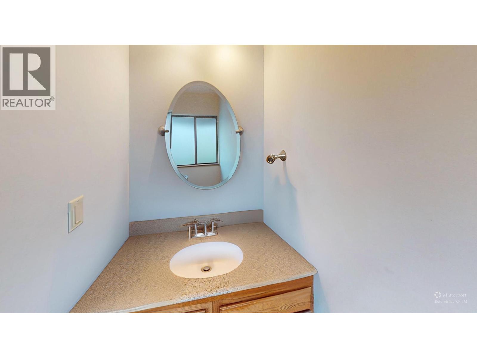 5808 ANCHOR ROAD, Sechelt