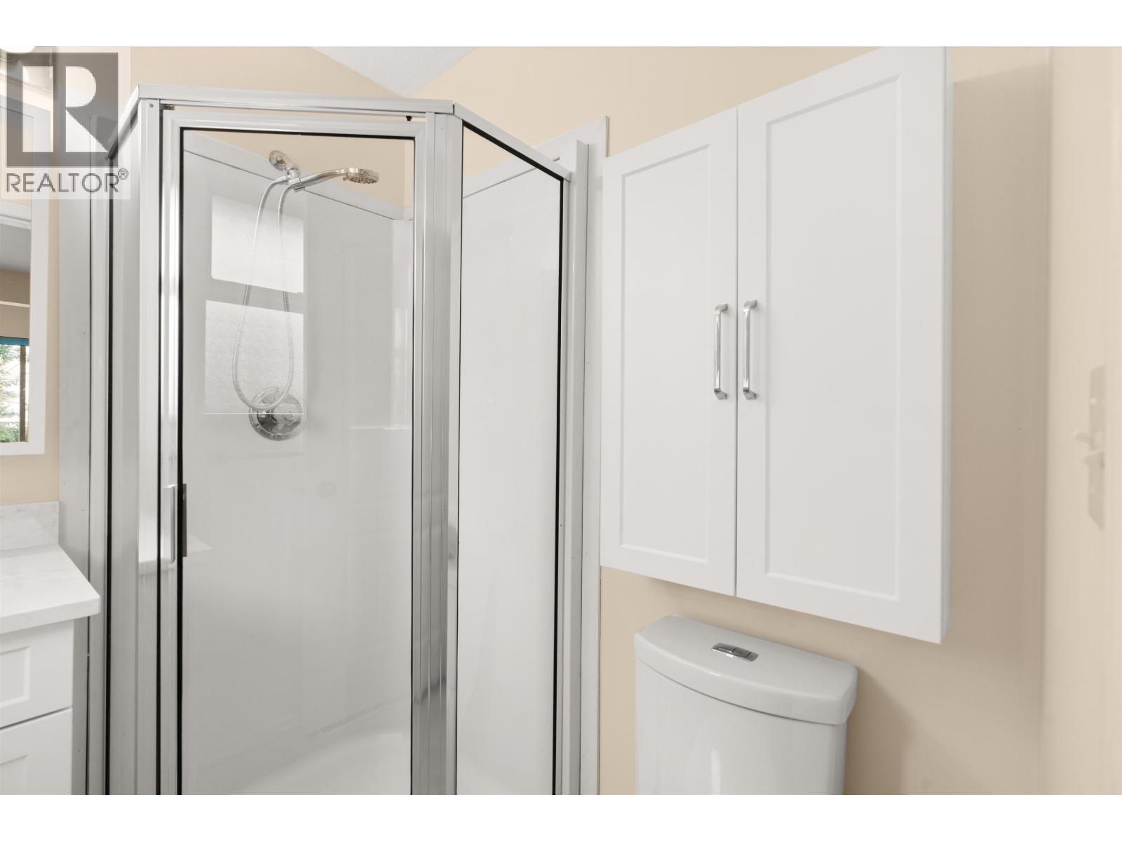 4967 LAUREL AVENUE, Sechelt