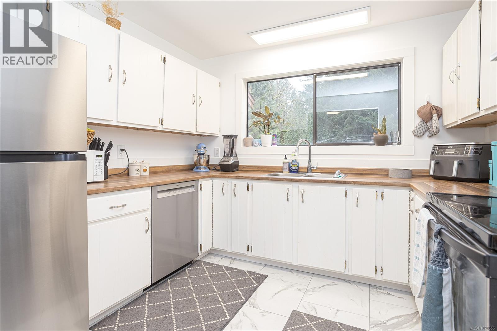 3723 Bayne Rd, Cobble Hill