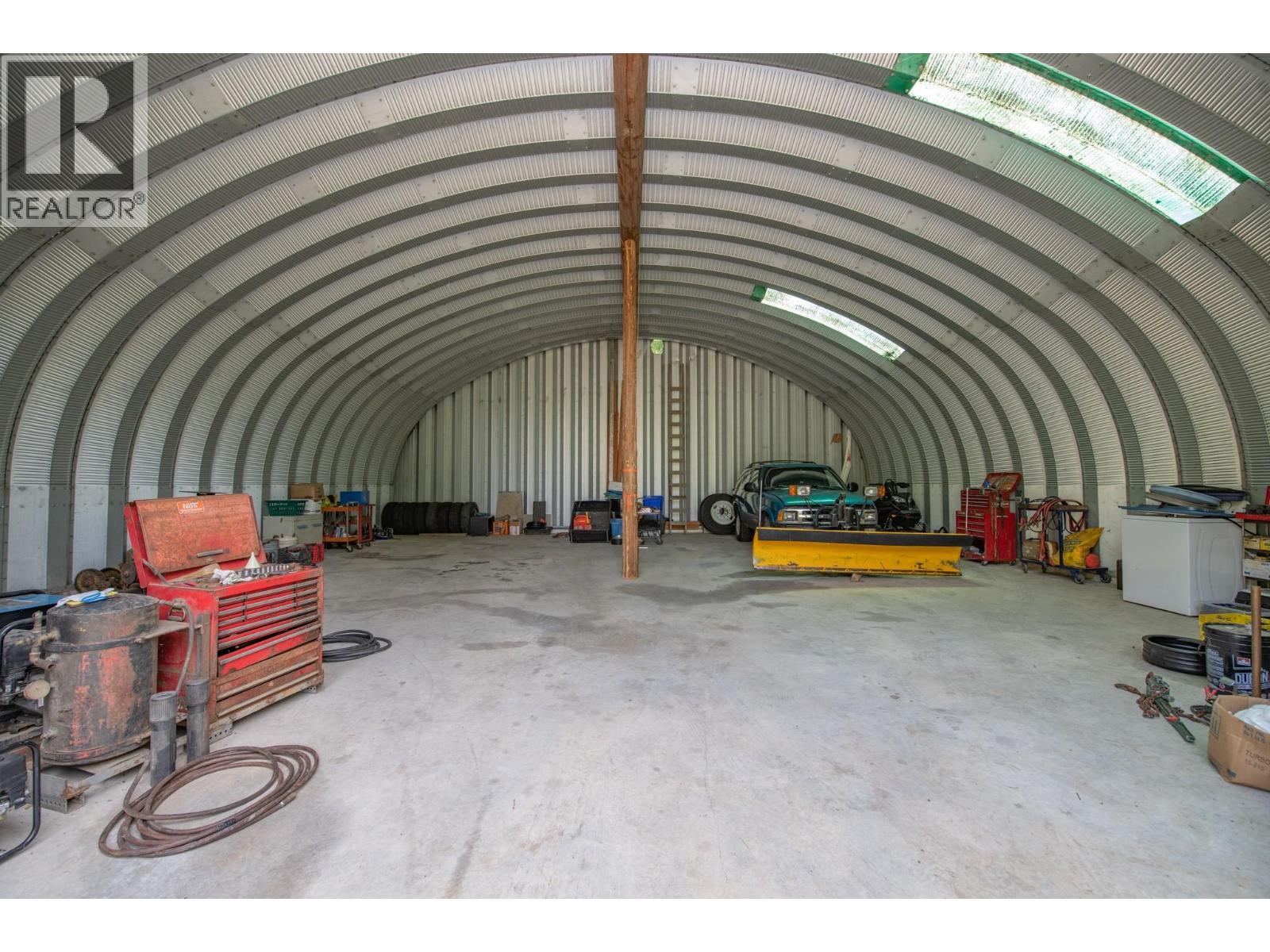  1710 6 Highway, Nakusp