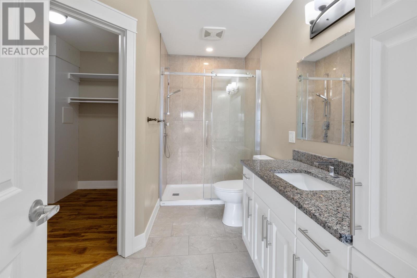 #Unit 210 210 Shakespeare Drive - 17