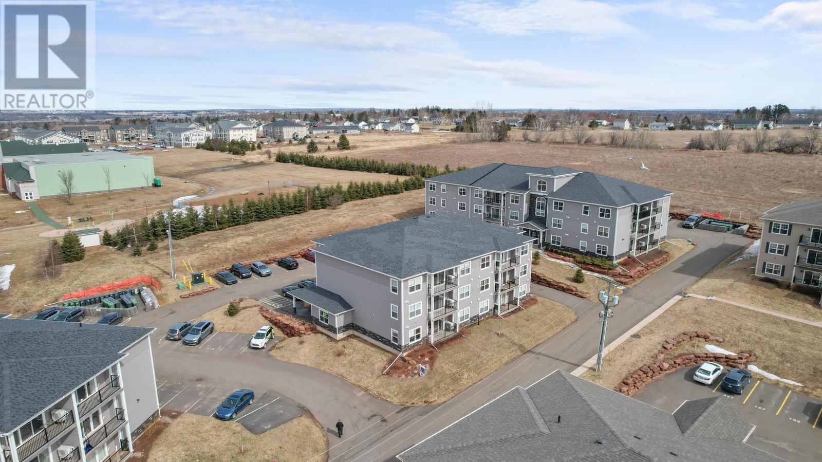 #Unit 210 210 Shakespeare Drive - 27