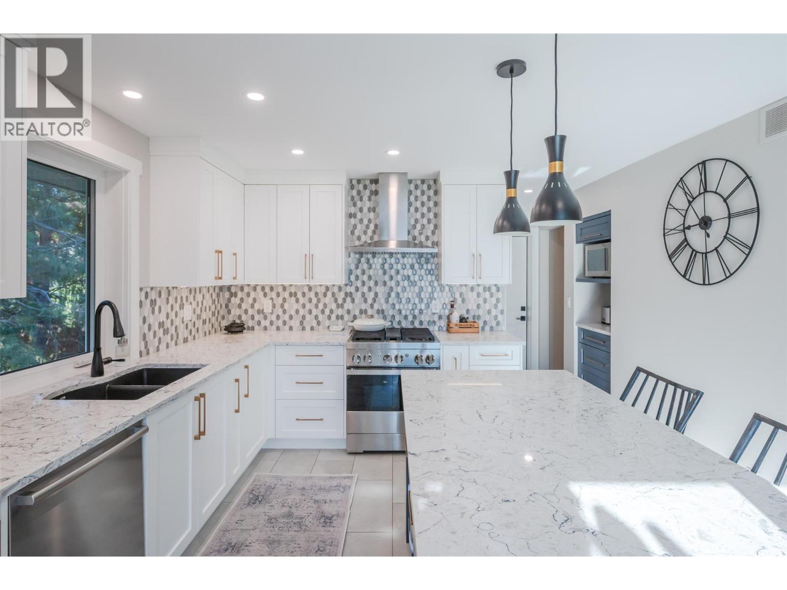 150 Sumac Ridge Drive, Summerland