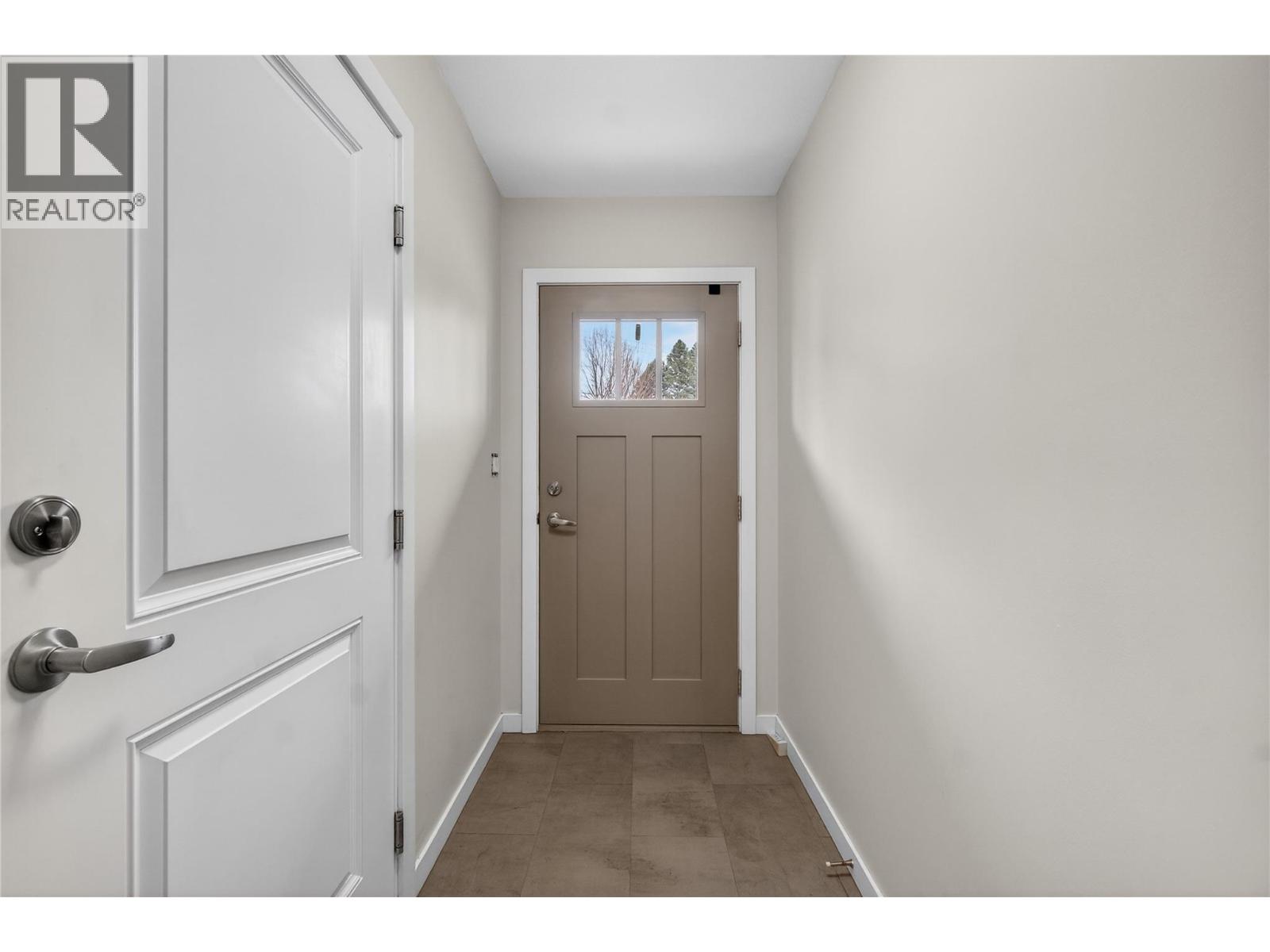 2081 11 Avenue NE Unit# 4, Salmon Arm