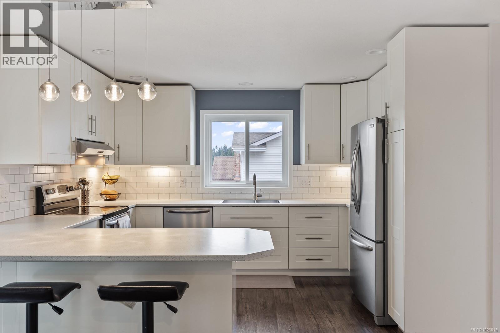 1354 Malahat Dr, Courtenay