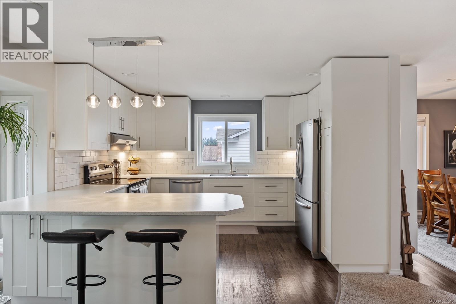 1354 Malahat Dr, Courtenay