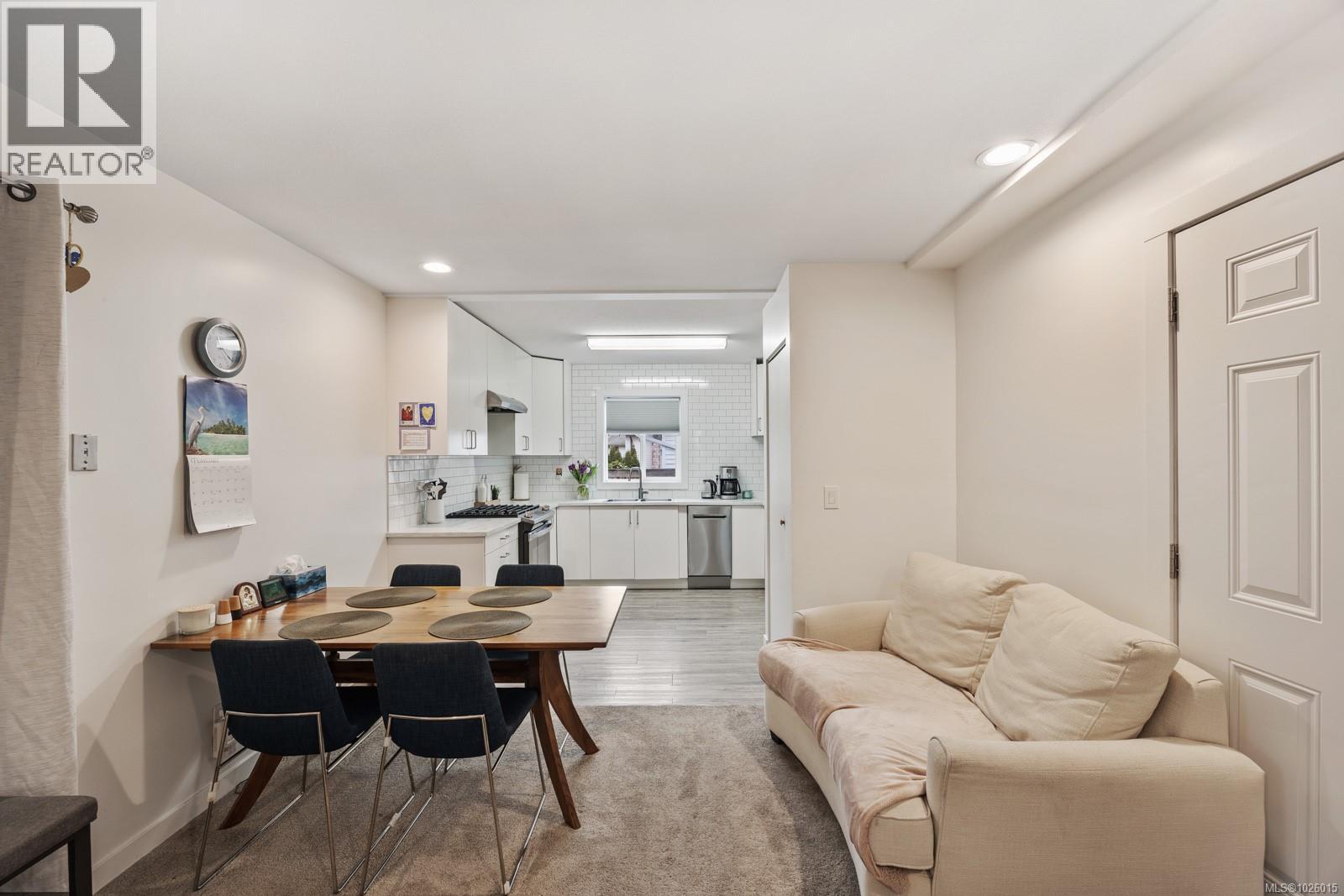 1354 Malahat Dr, Courtenay