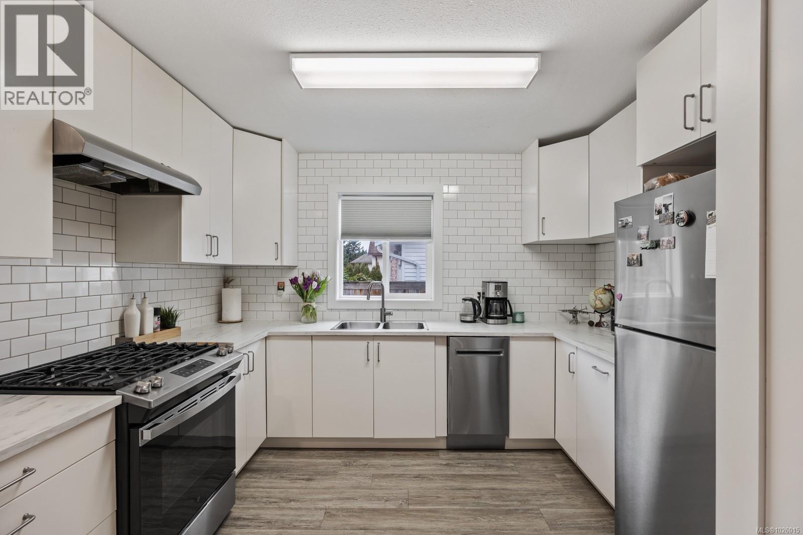 1354 Malahat Dr, Courtenay