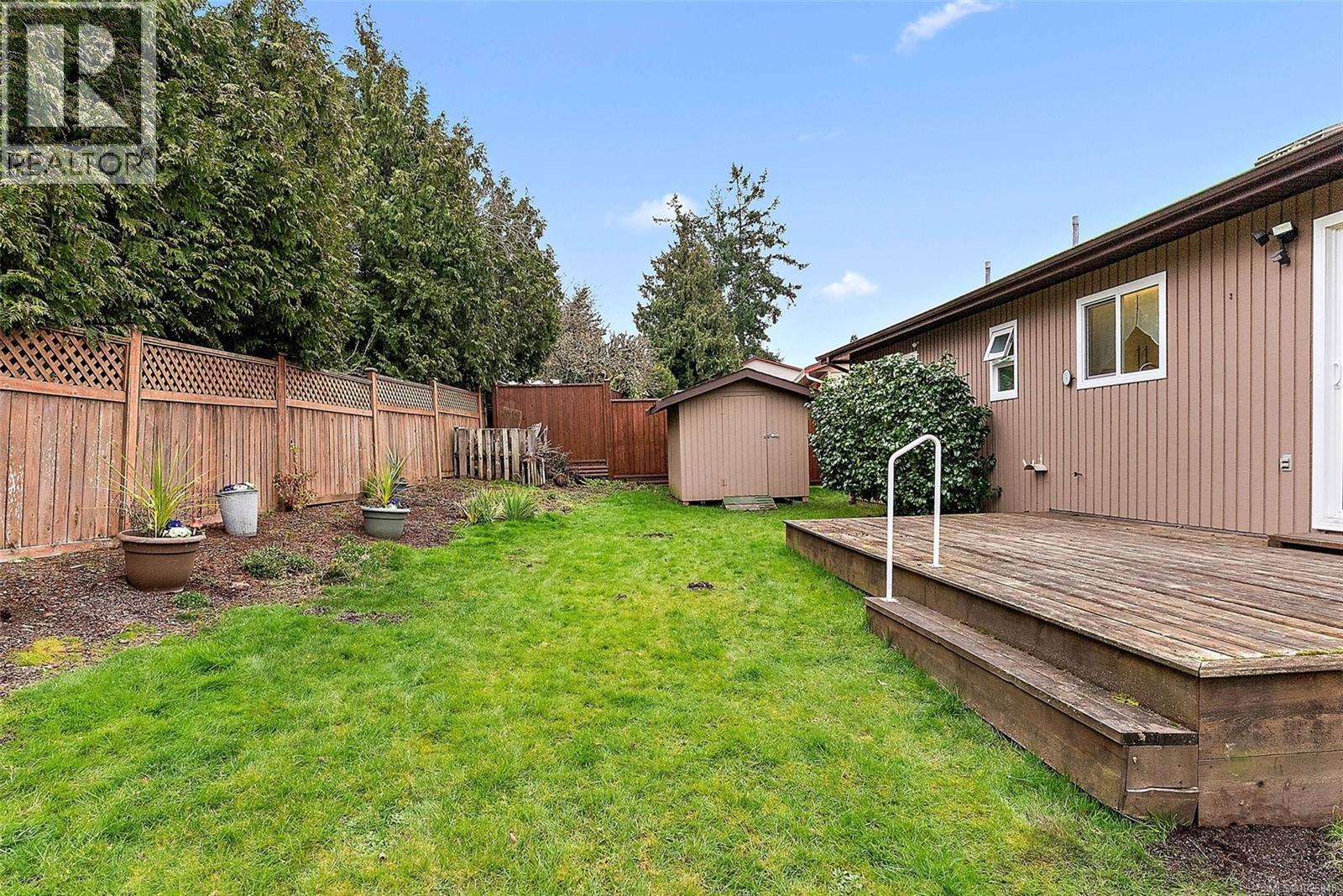 10411 Finch Pl, Sidney