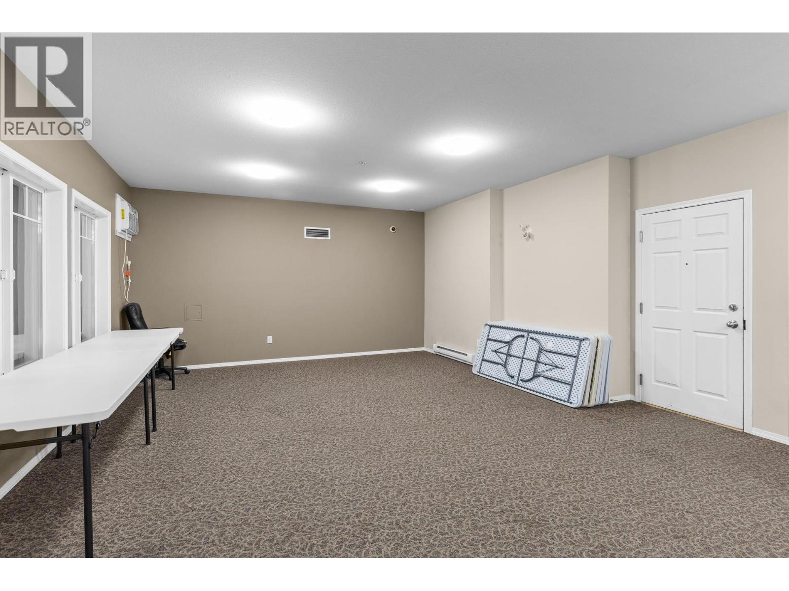 119 250 Hollywood Road South, Kelowna