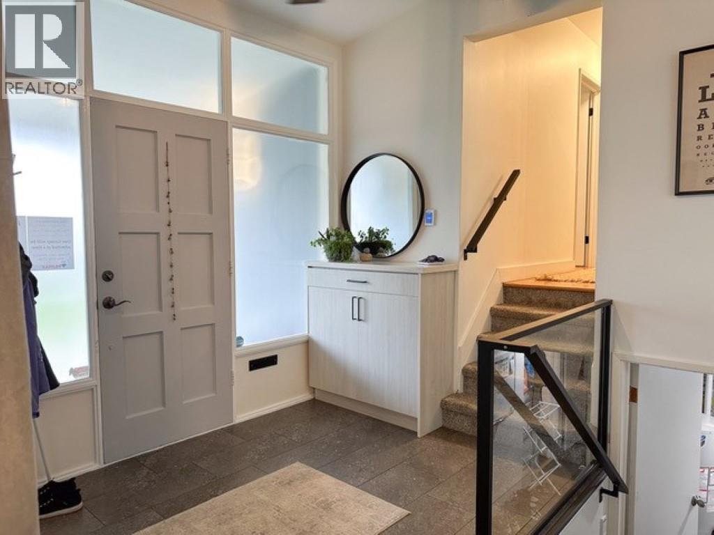 1856 WINDERMERE AVENUE, Port Coquitlam