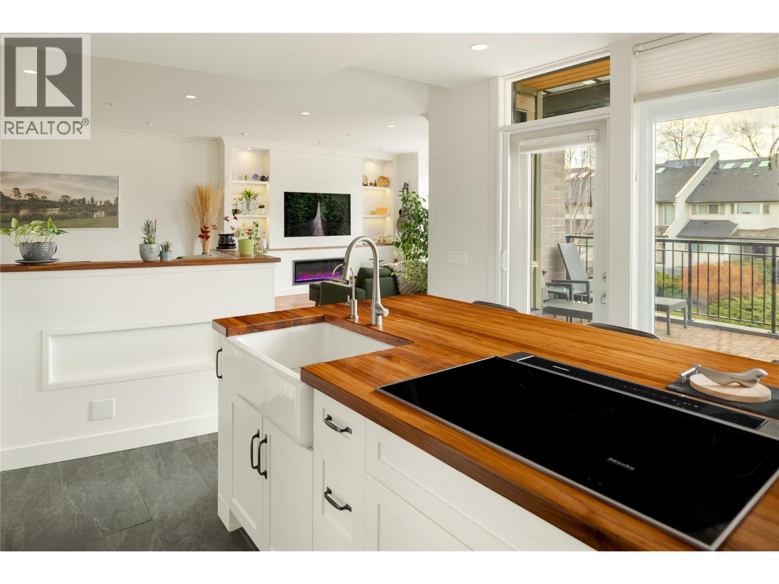 116 2901 Abbott Street, Kelowna