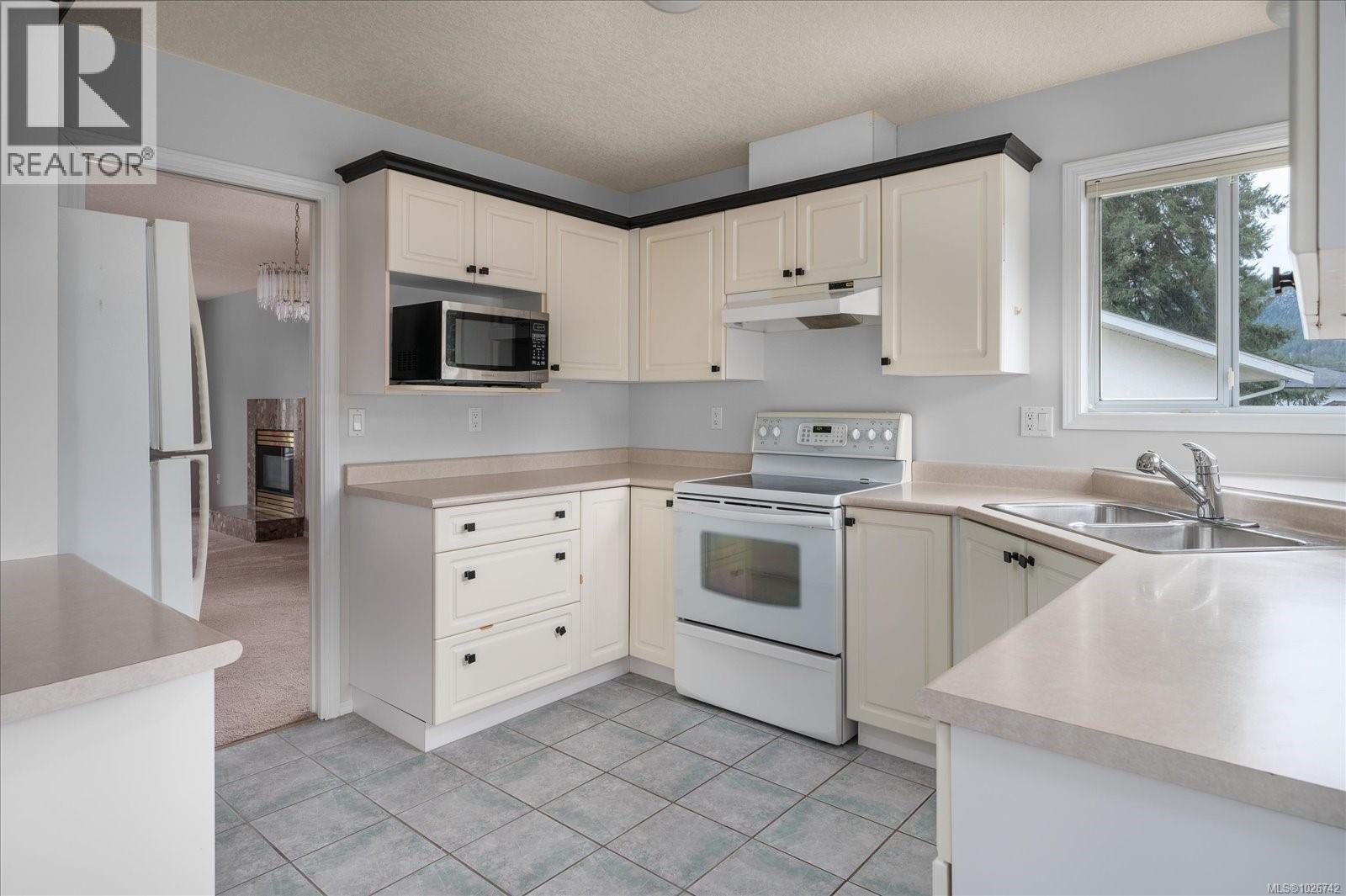 758 De Frane Crt, Ladysmith