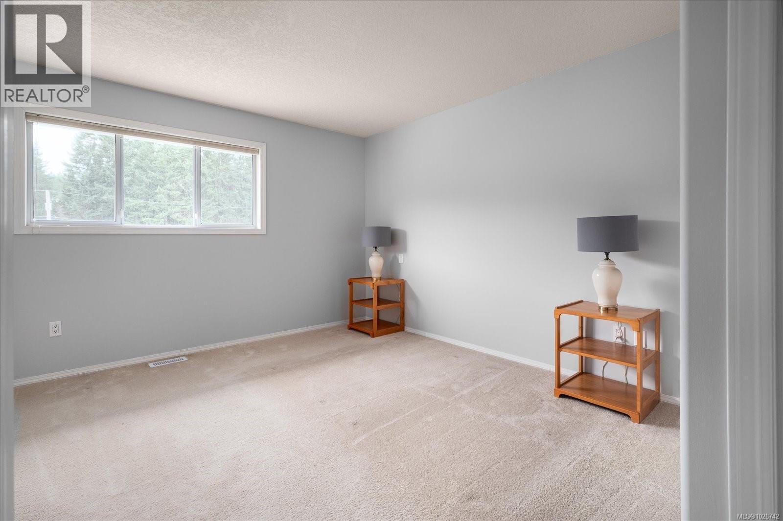 758 De Frane Crt, Ladysmith