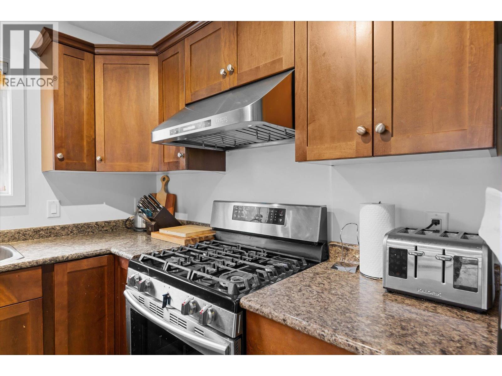 2003 Montego Street, West Kelowna