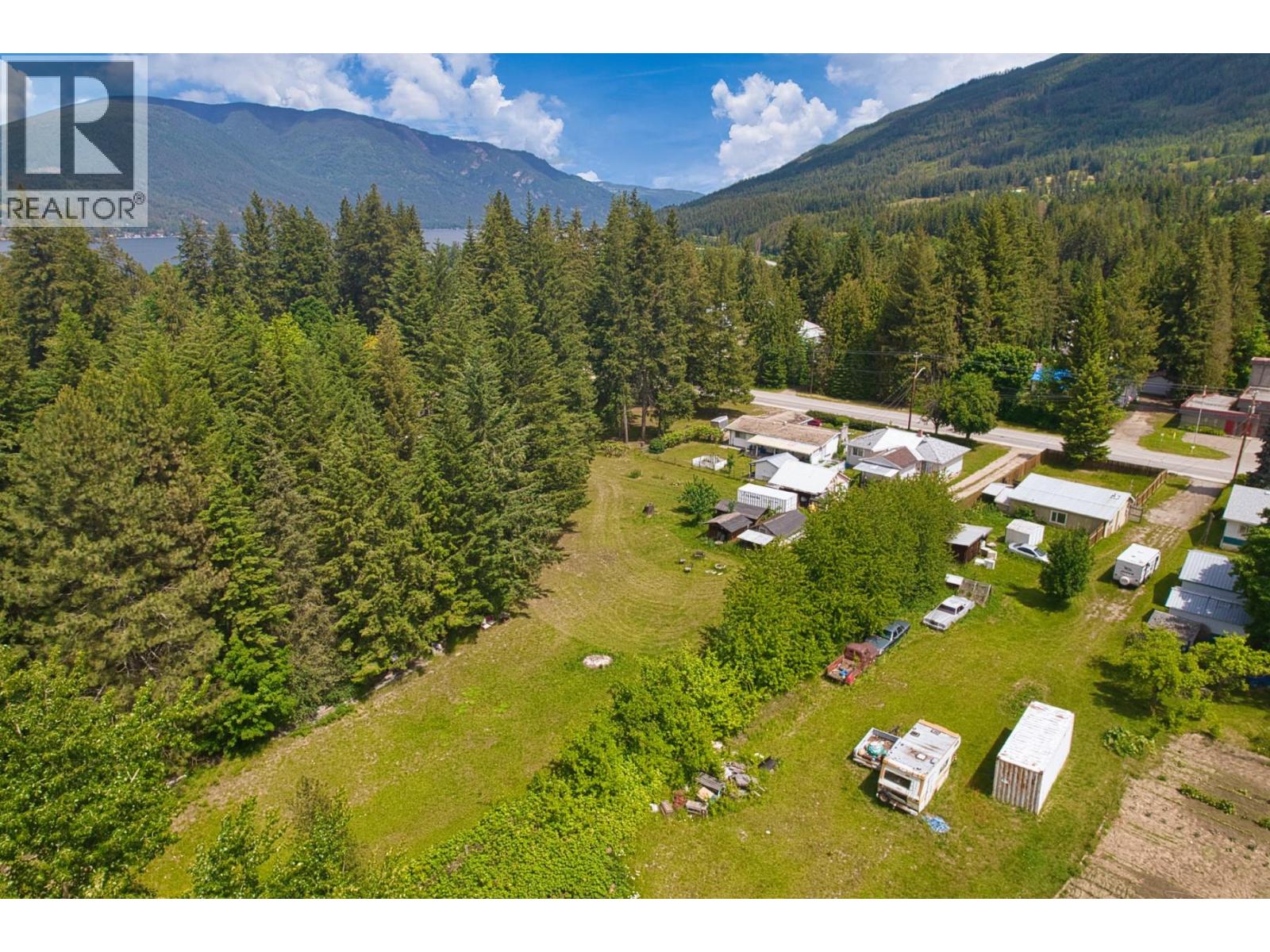  6721 50th Street Northeast, Salmon Arm
