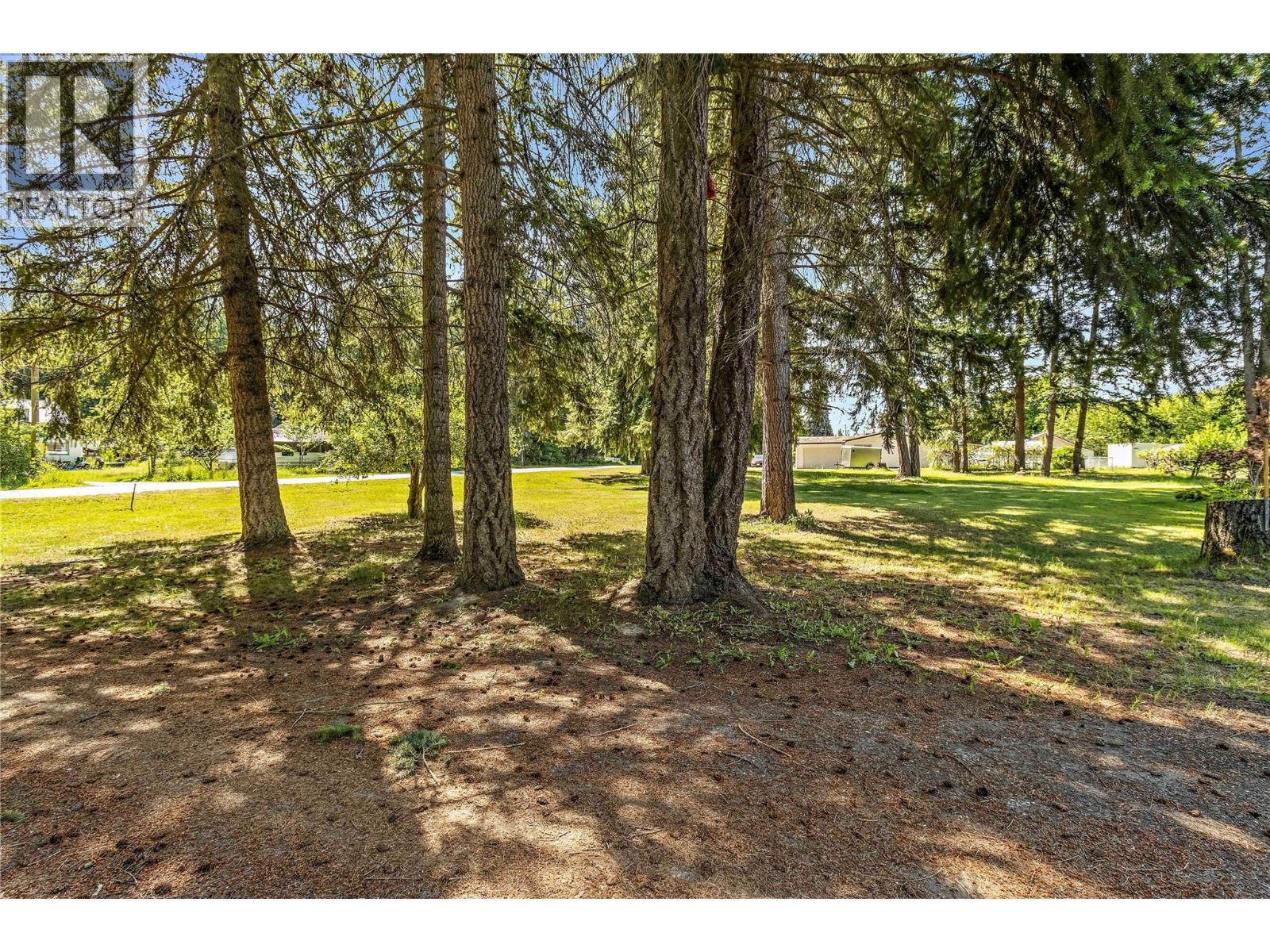  6721 50th Street Northeast, Salmon Arm