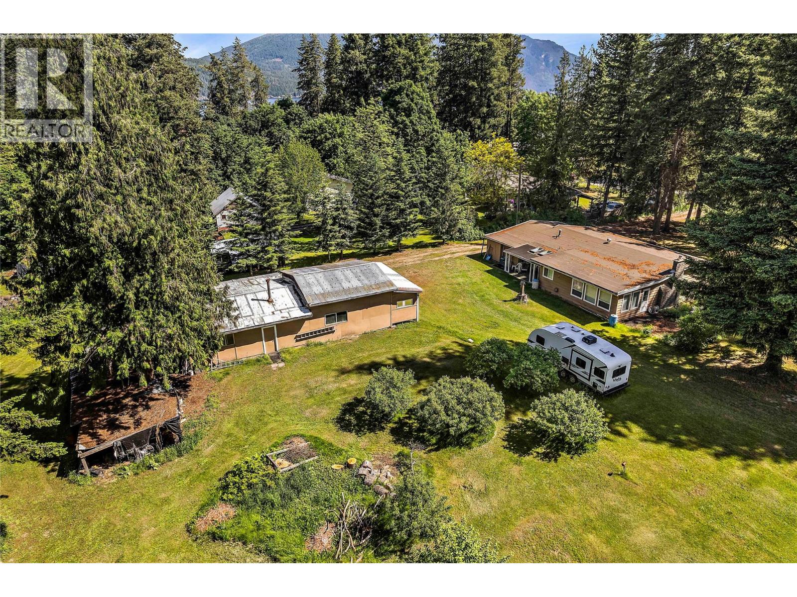  6721 50th Street Northeast, Salmon Arm