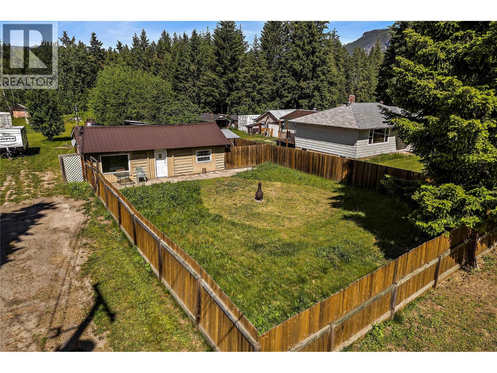 6611 50th Street NE, Salmon Arm