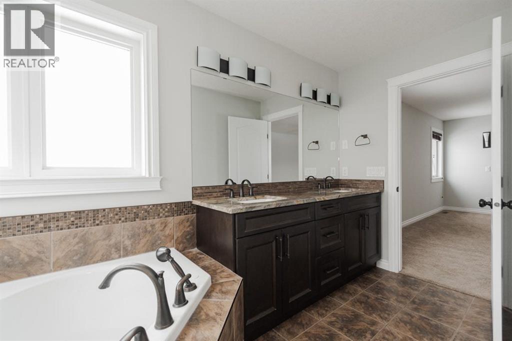 165 Gravelstone Road, Fort McMurray