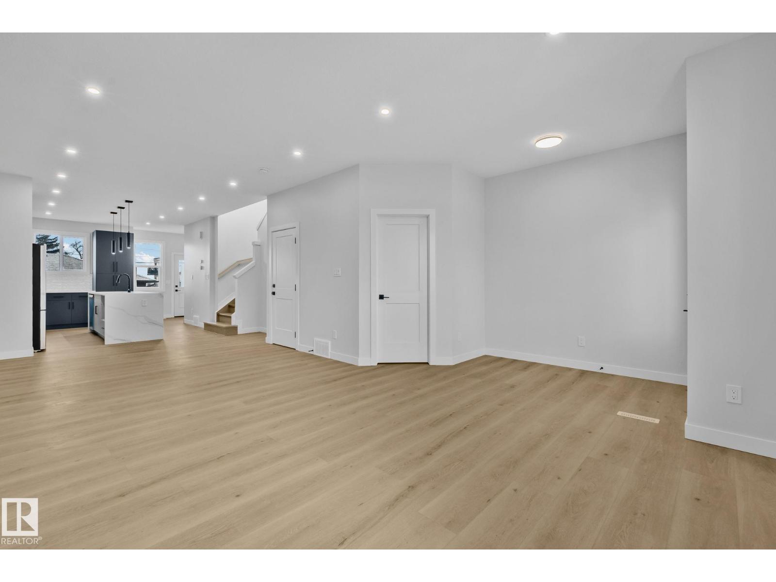 12717 114 ST NW - 5