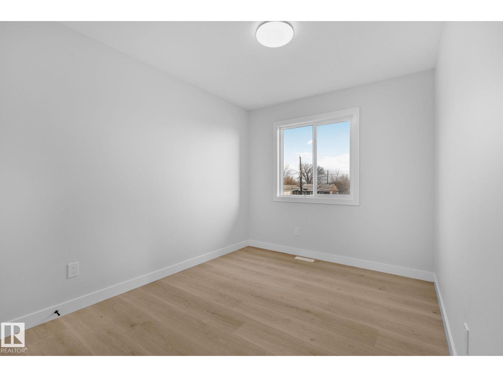 12717 114 ST NW - 23