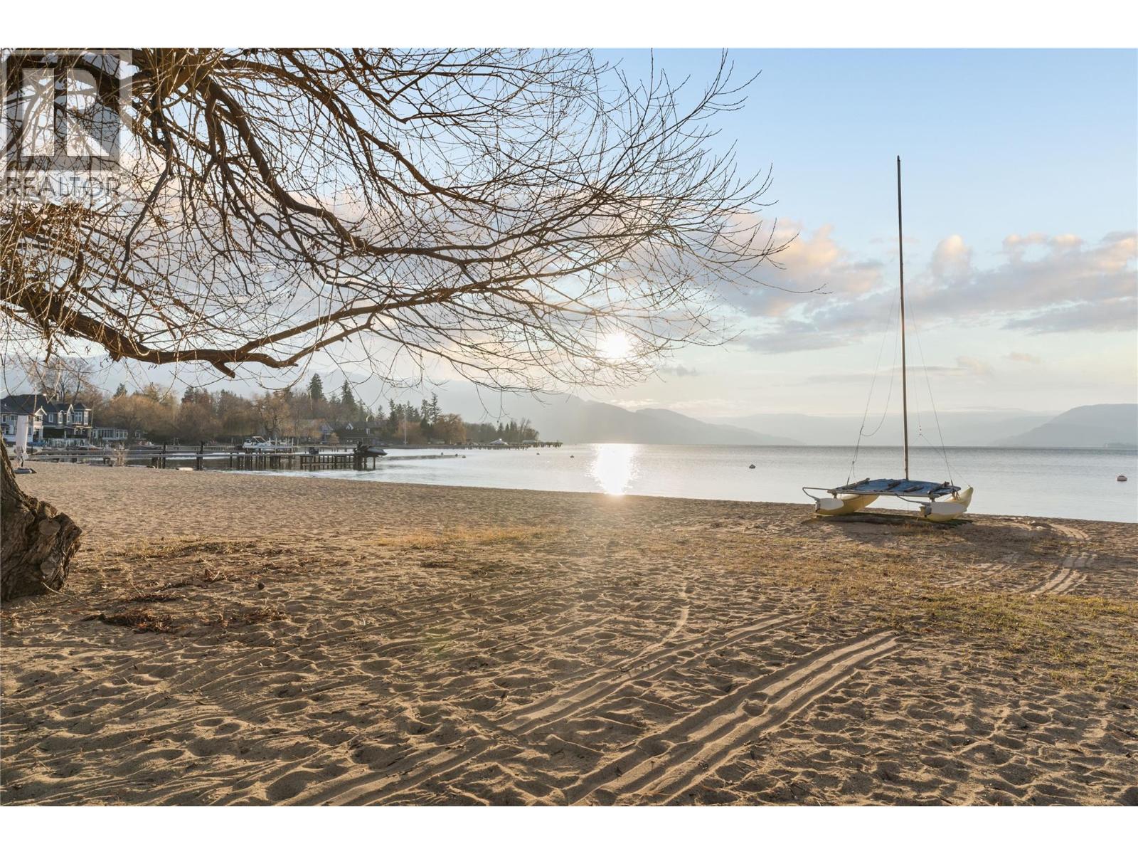  4164 Lakeshore Road, Kelowna