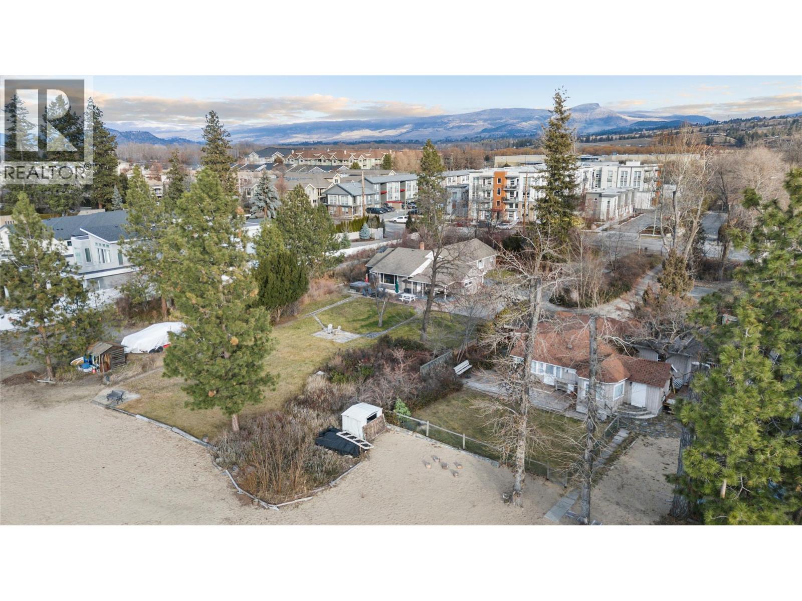  4164 Lakeshore Road, Kelowna