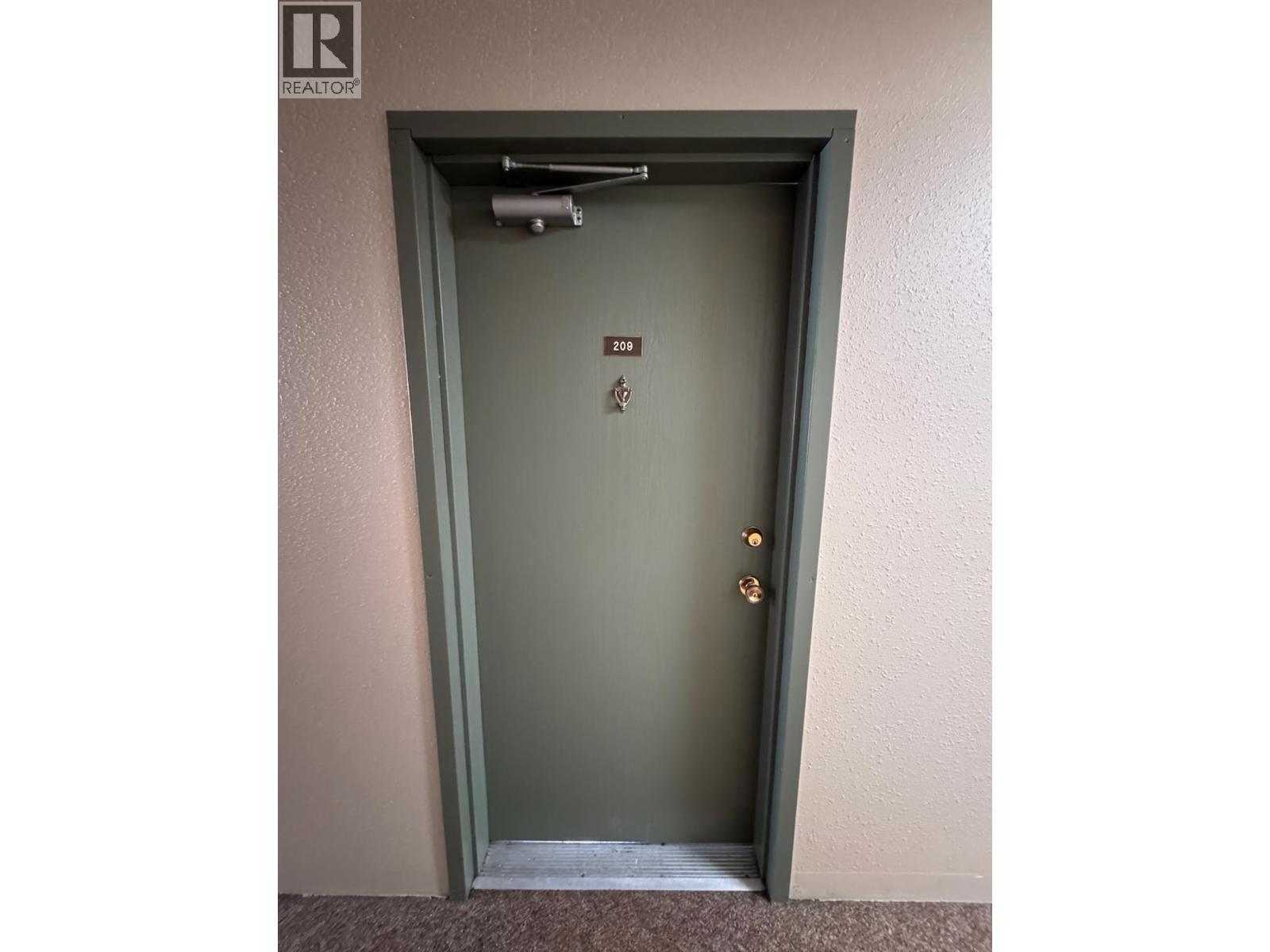 1335 Alpine Drive Unit# 209B, Elkford