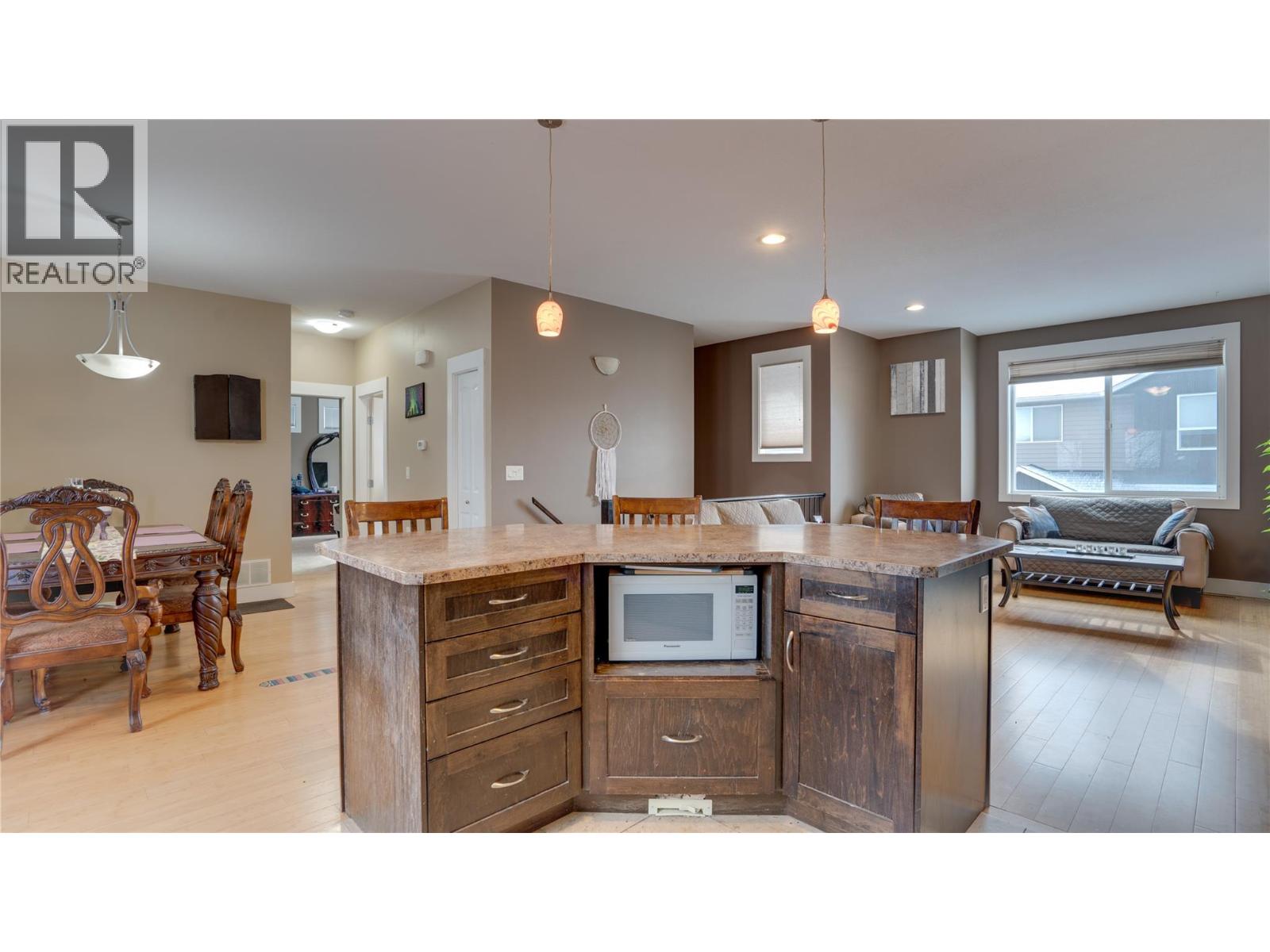 4406A 25 Street, Vernon