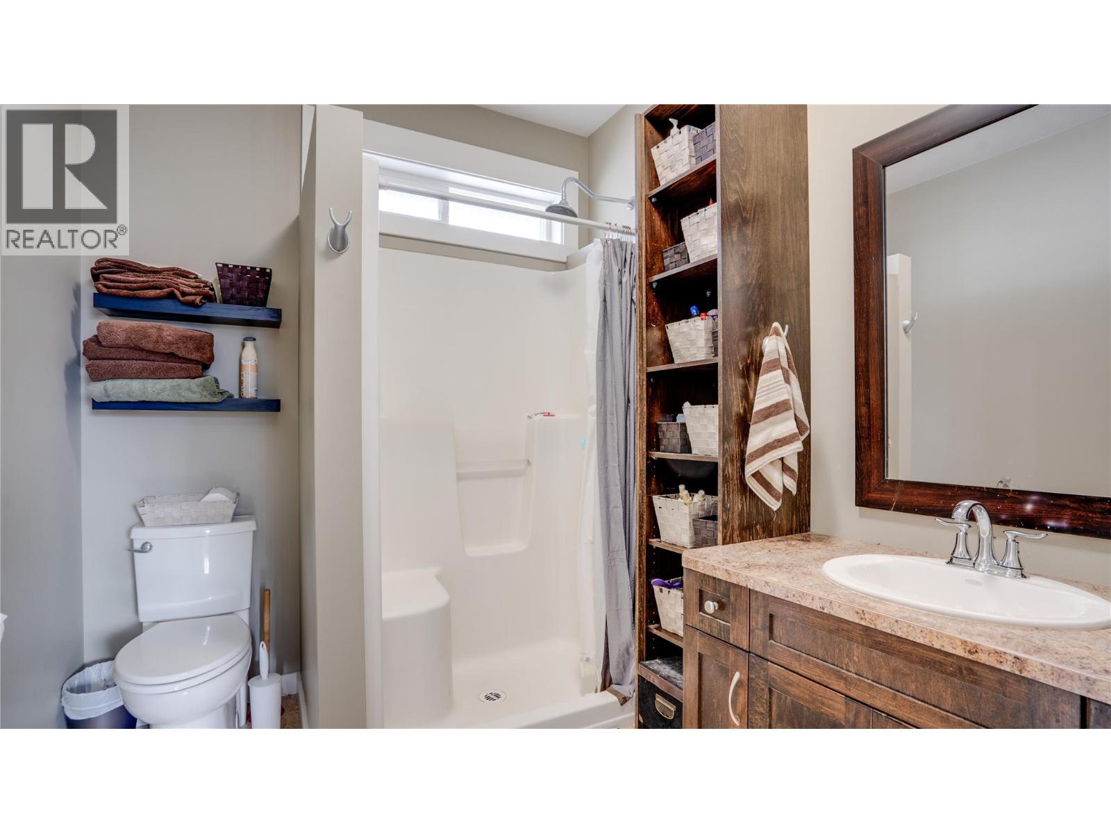 4406A 25 Street, Vernon