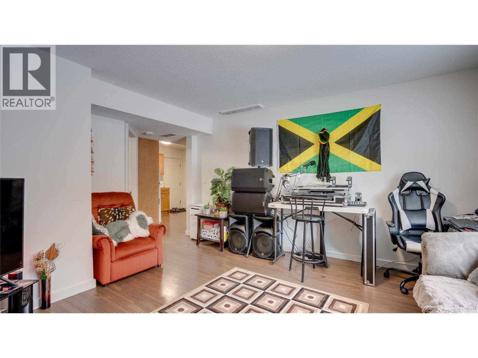 4406A 25 Street, Vernon