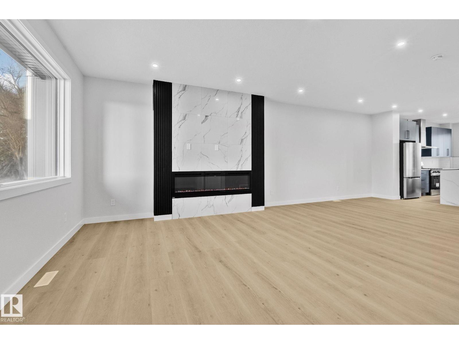 12717 114 ST NW - 2