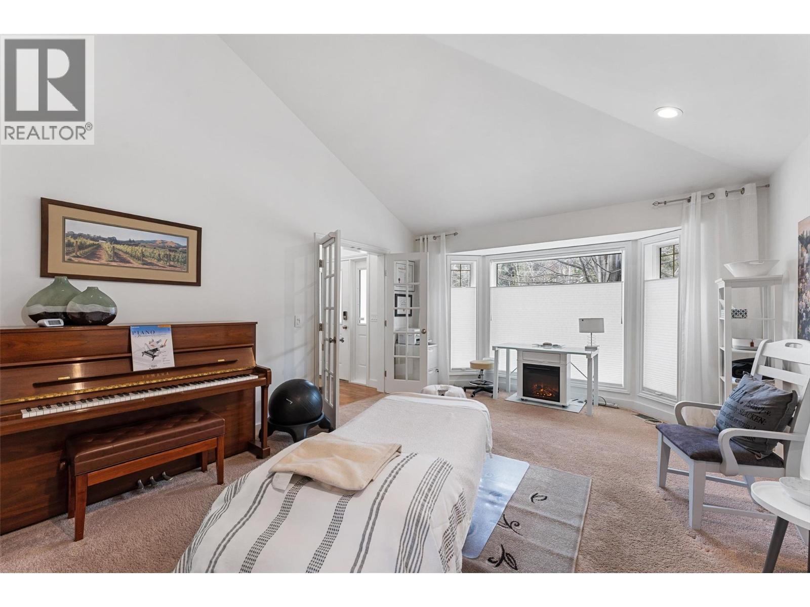 774 Varney Court, Kelowna