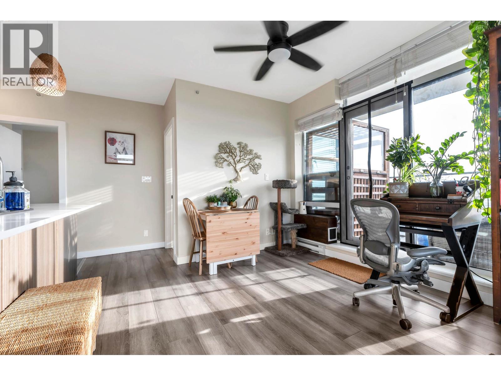 908 2789 SHAUGHNESSY STREET, Port Coquitlam