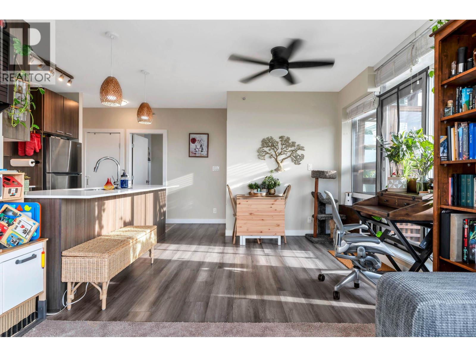 908 2789 SHAUGHNESSY STREET, Port Coquitlam