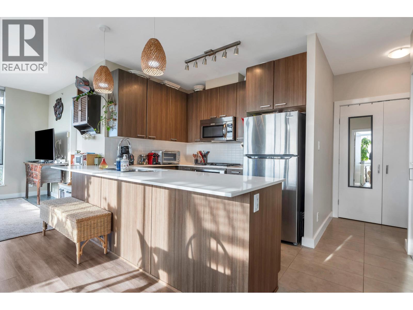 908 2789 SHAUGHNESSY STREET, Port Coquitlam