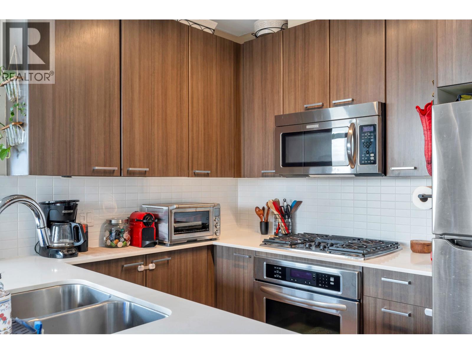 908 2789 SHAUGHNESSY STREET, Port Coquitlam