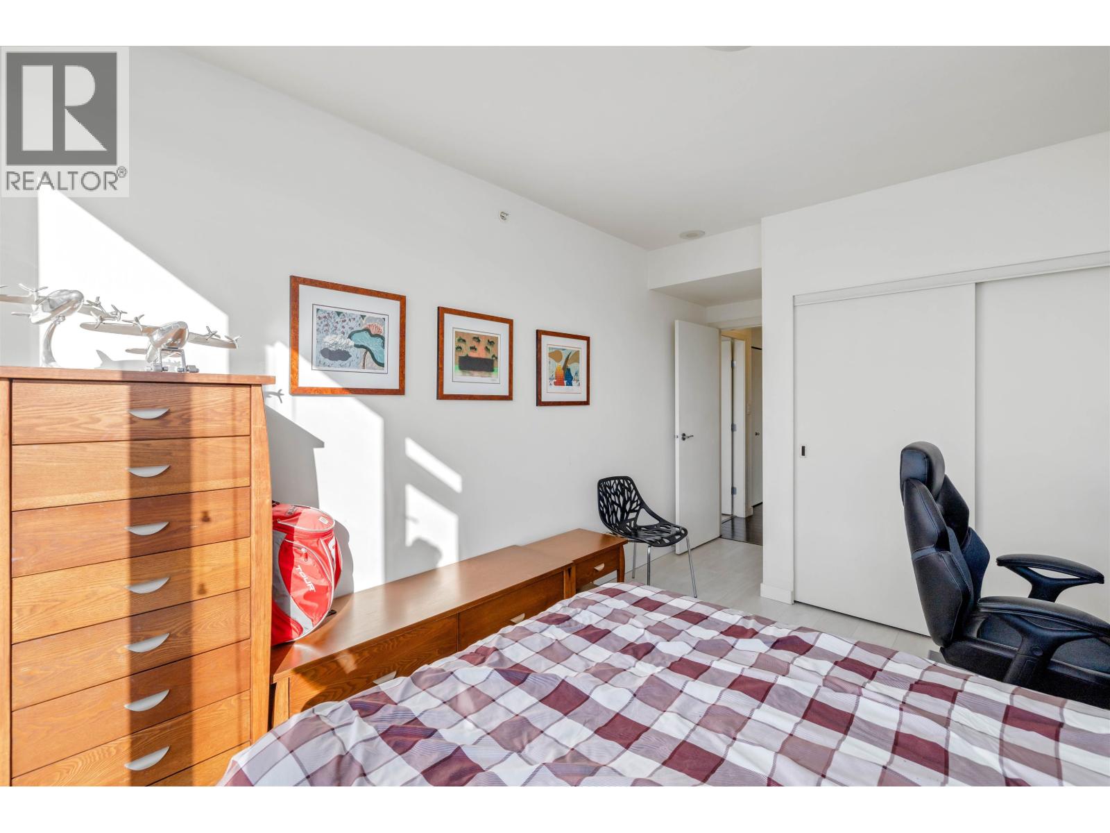 2602 400 CAPILANO ROAD, Port Moody