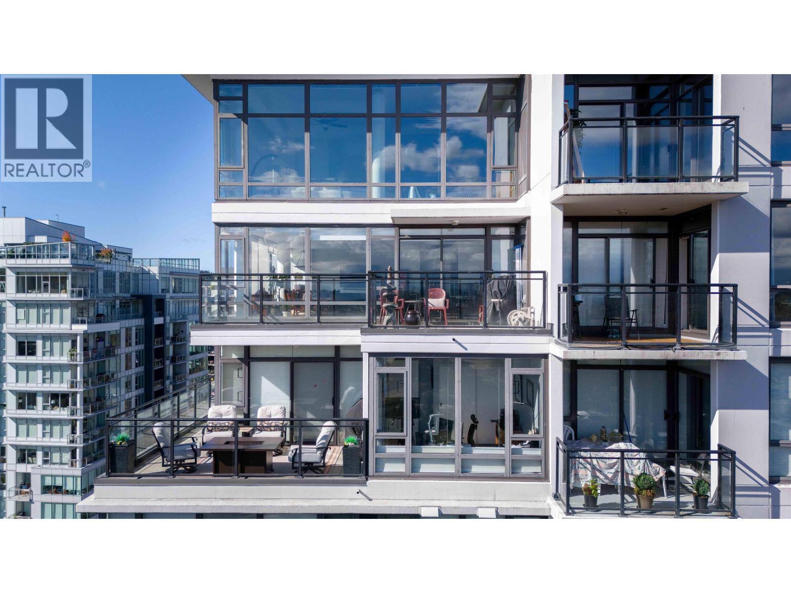 2602 400 CAPILANO ROAD, Port Moody