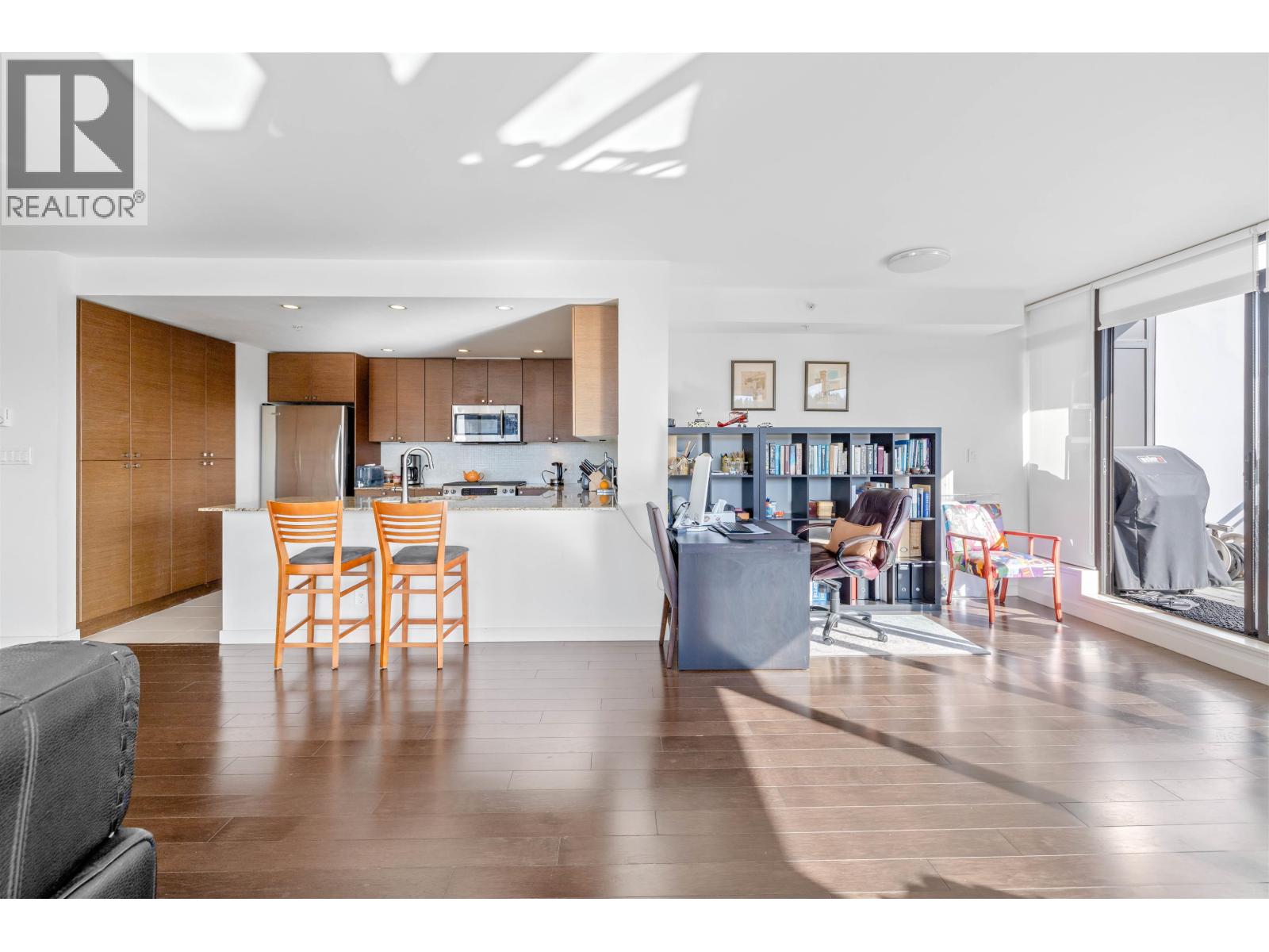 2602 400 CAPILANO ROAD, Port Moody