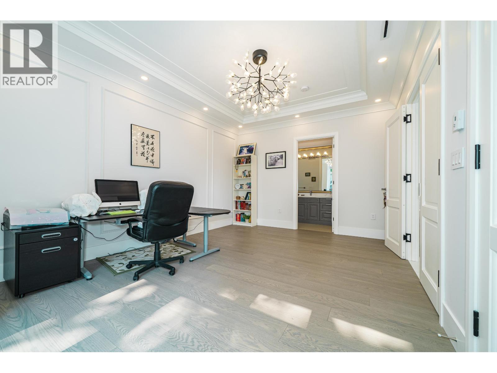 1048 HANDSWORTH ROAD, North Vancouver