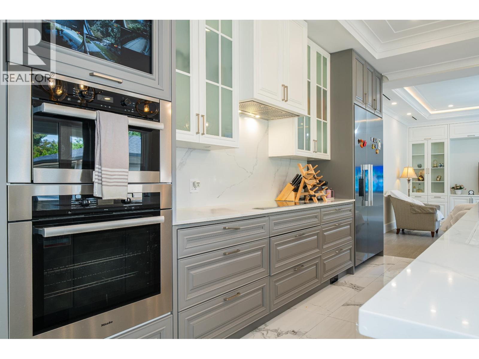 1048 HANDSWORTH ROAD, North Vancouver