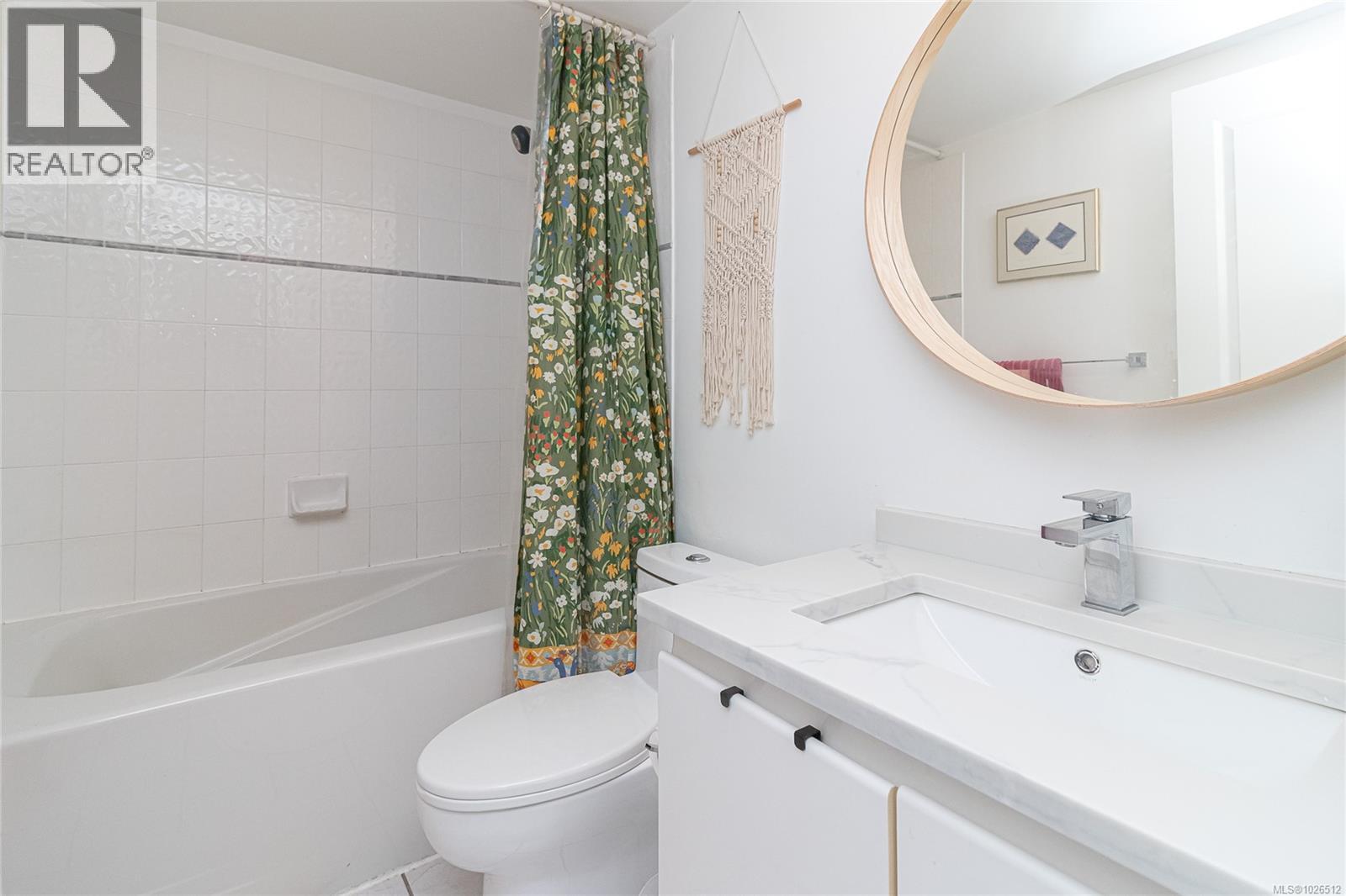 101 935 Johnson Street, Victoria