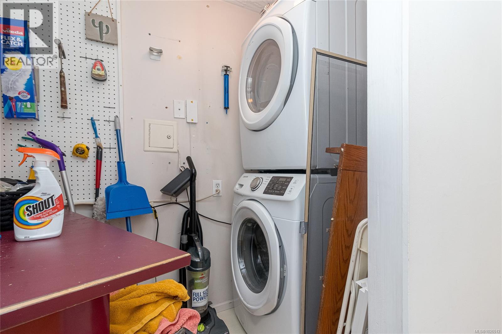 101 935 Johnson Street, Victoria