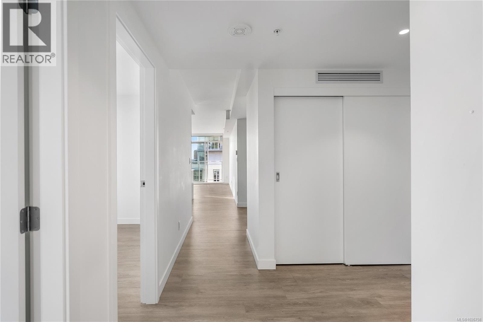 1602 845 Johnson Street, Victoria