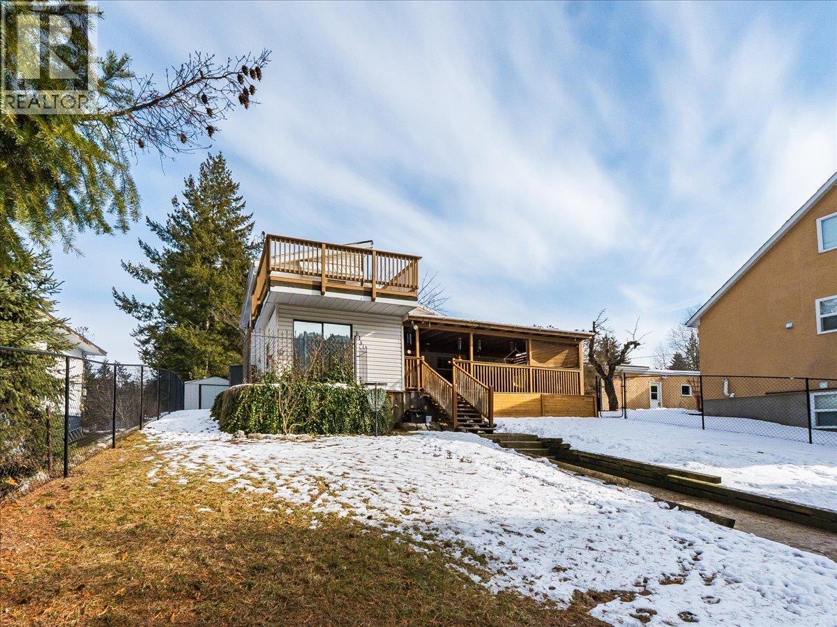 613 11TH AVENUE - 52